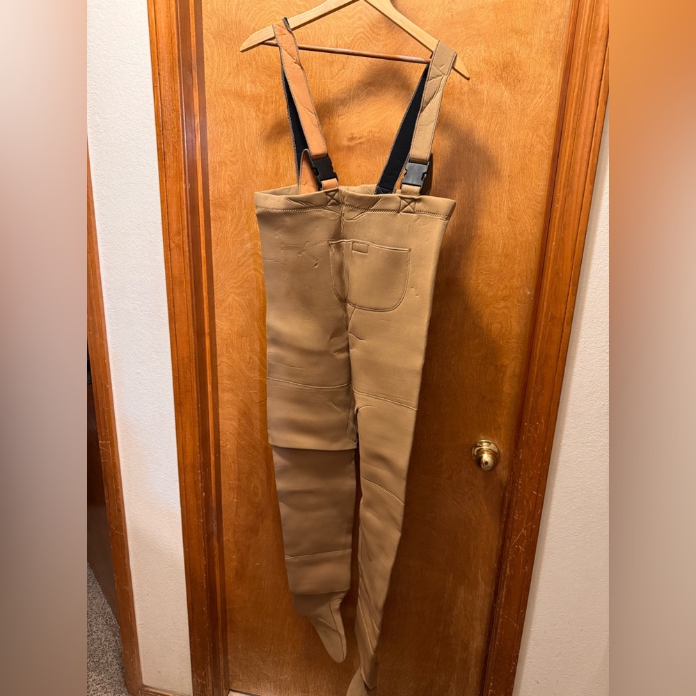 Fishing Waders Medium Neoprene Tan Chest Pocket Stocking Foot Brand:  Woodland